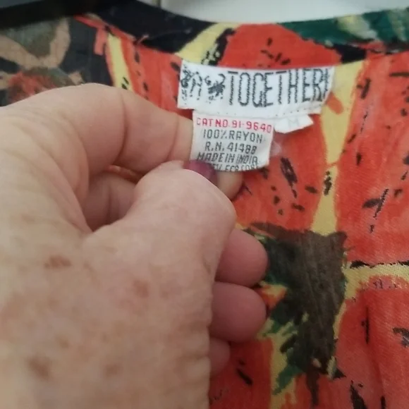 Vintage wrap around dress - Picture 2 of 8